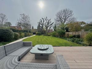 Photo 25- click for photo gallery